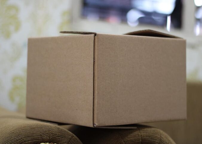 Caixa de papelão média: conheça mais sobre