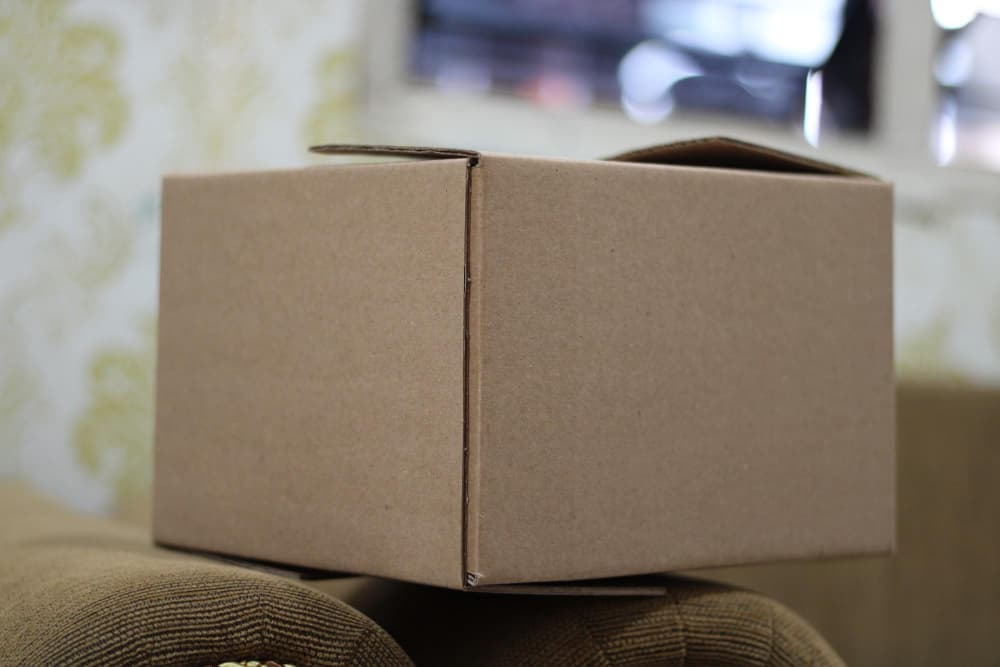 Caixa de papelão média: conheça mais sobre